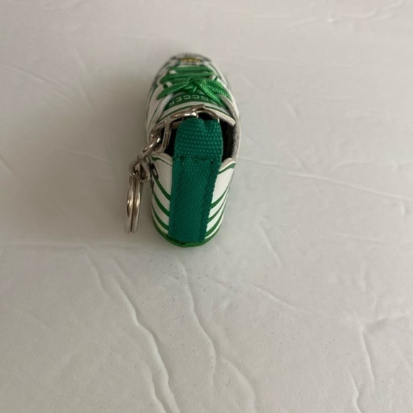 Soccer ⚽️ key ring‎ - Picture 5 of 7